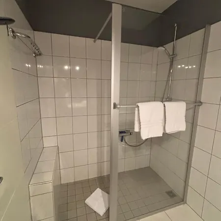 Haus Poseidon, Pos01