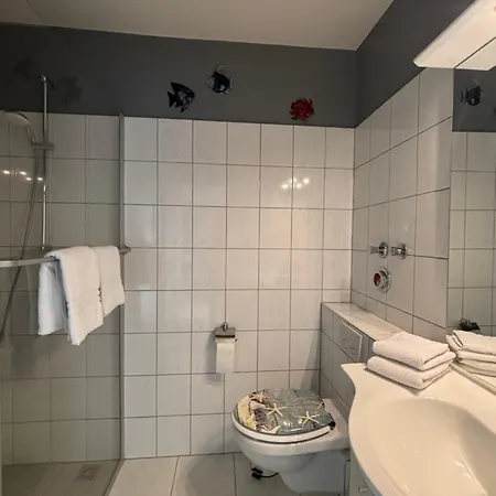 Haus Poseidon, Pos01 *